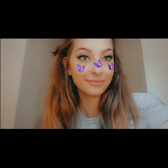 Profile Picture of Krista Randisi (@kristarandisi) on Poshmark