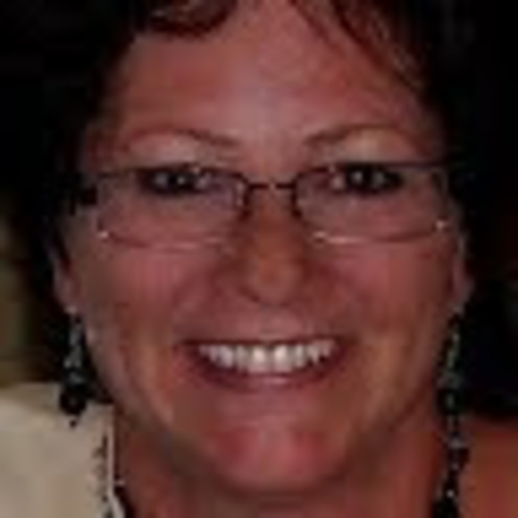 Profile Picture of Victoria Altadonna (@v_altadonna) on Poshmark