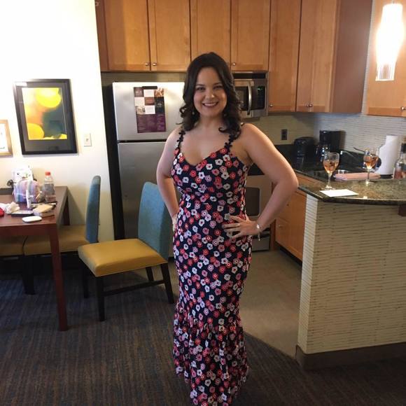 Profile Picture of Meg Emery (@meg_emery) on Poshmark