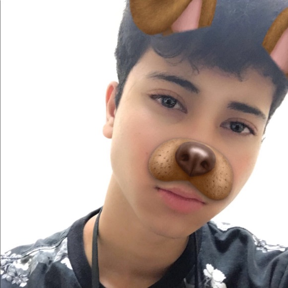 Profile Picture of Maung Maung (@doublem101) on Poshmark