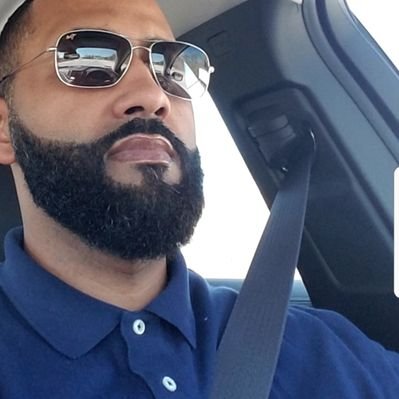 Profile Picture of Robert Calloway (@6e179b626a7743d) on Twitter