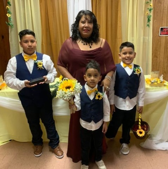 Profile Picture of Solestrella Zapata (@solestrellaz) on Poshmark