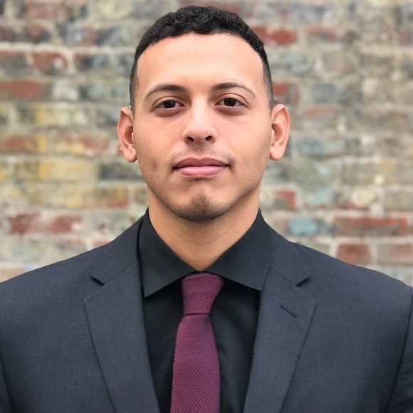 Profile Picture of Alejandro Del calvo (@adelc037) on Poshmark