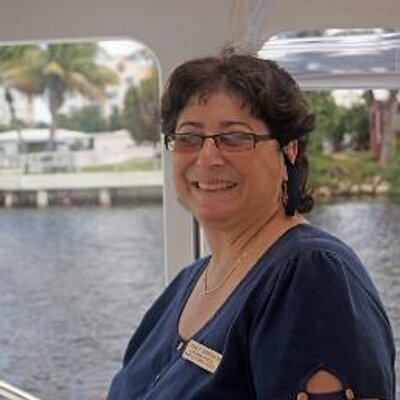 Profile Picture of Nancy Birnbaum (@cruisingeditor) on Twitter