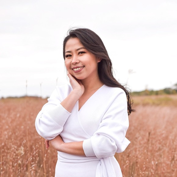 Profile Picture of Pa Yang (@abpajj) on Poshmark