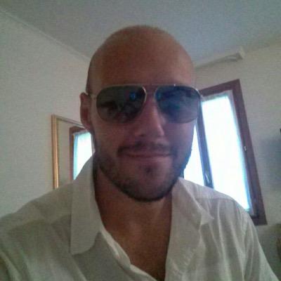 Profile Picture of Tony Simeone (@paquito977) on Twitter