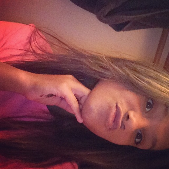 Profile Picture of Davonna Allemand (@davonna123) on Poshmark