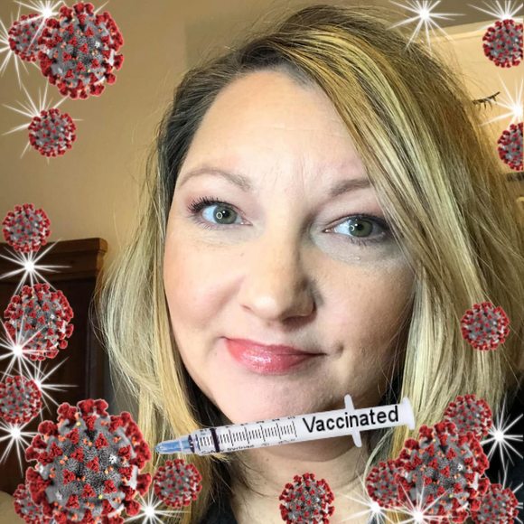 Profile Picture of Angie Thater (@athater) on Poshmark