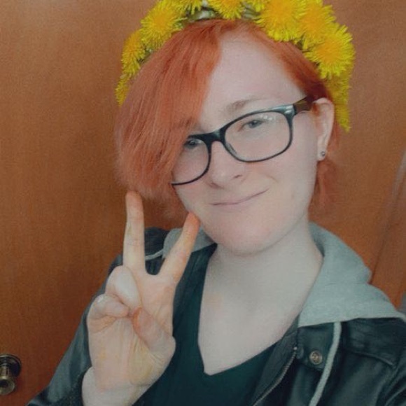 Profile Picture of Jamie Dilley (@jamiedilley) on Poshmark