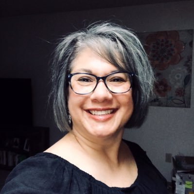 Profile Picture of Lori Silvers (@utmom_ls) on Twitter
