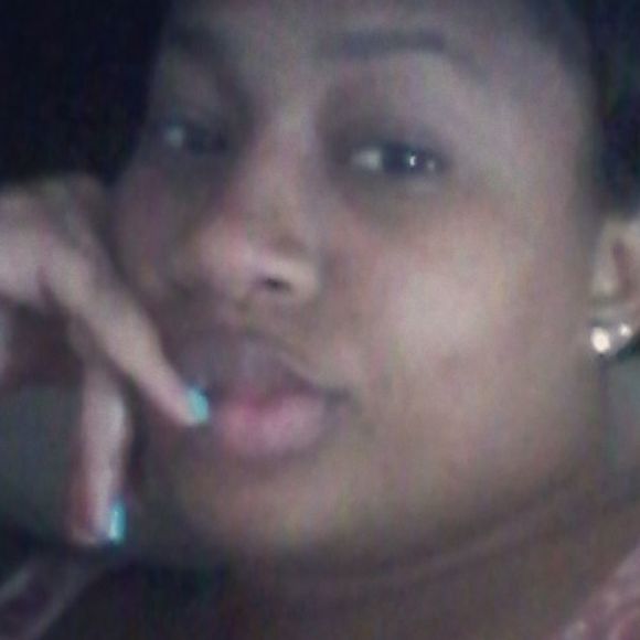 Profile Picture of Rashad Hall (@debbieb00) on Poshmark