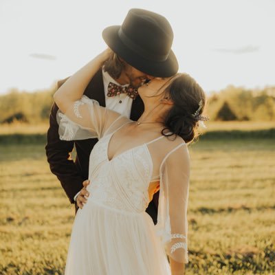 Profile Picture of Danielle McCarson Woeste (@DMcCarson) on Twitter