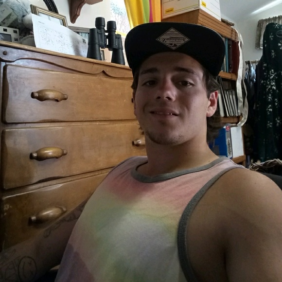 Profile Picture of Nathan Vasquez (@vazzy13) on Poshmark