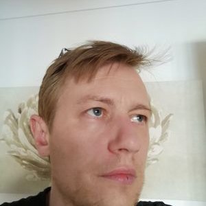 Profile Picture of Andrew Lyall (@band1boo) on Twitter