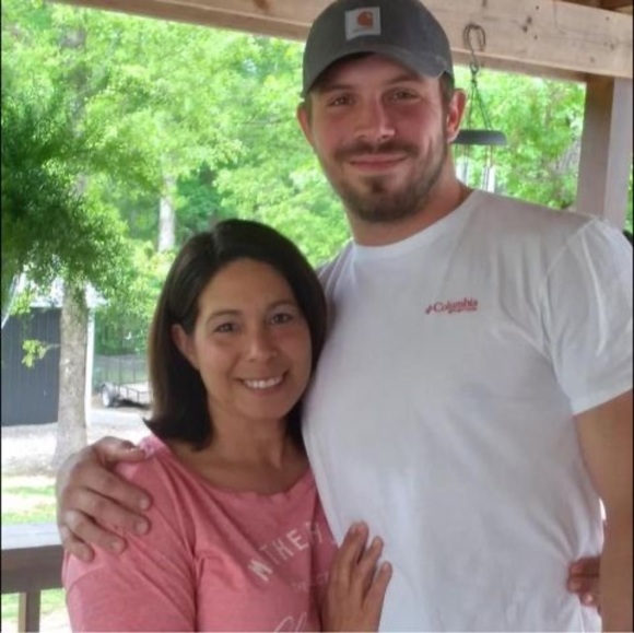 Zebulan Fox - Poshmark Profile Picture of Zebulan Fox (@zebulanfox) on Poshmark