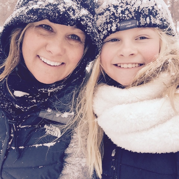 Profile Picture of Kelly Sentman (@kfsentman) on Poshmark