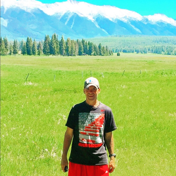 Profile Picture of James Hazeltine (@hazejam1) on Poshmark