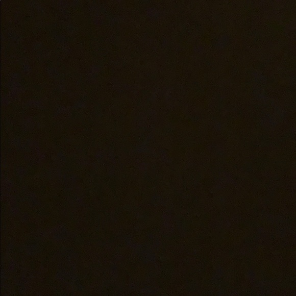 Profile Picture of Audrey Varas (@audreyvvaras) on Poshmark