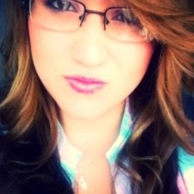 Profile Picture of Danielle Huffman (@desiredawn) on Pinterest