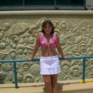 Profile Picture of Jeannie T (@jtdodgefan) on Myspace