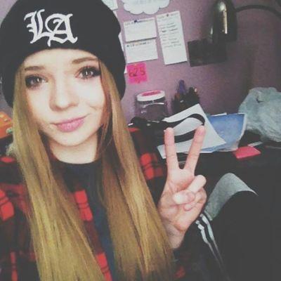 Profile Picture of Stephanie Stevenson (@stephs1995) on Twitter