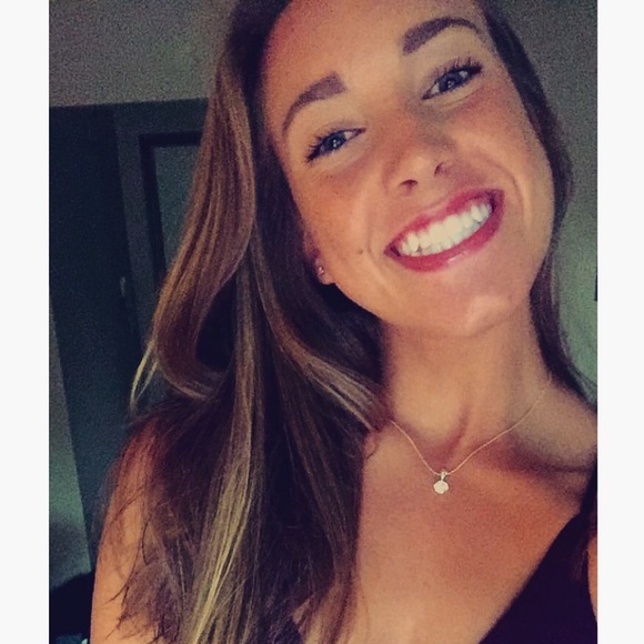 Profile Picture of Alex Anton (@aca103) on Poshmark