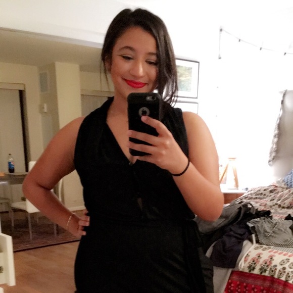 Profile Picture of Aisha Yusuf (@aishayusuf8) on Poshmark