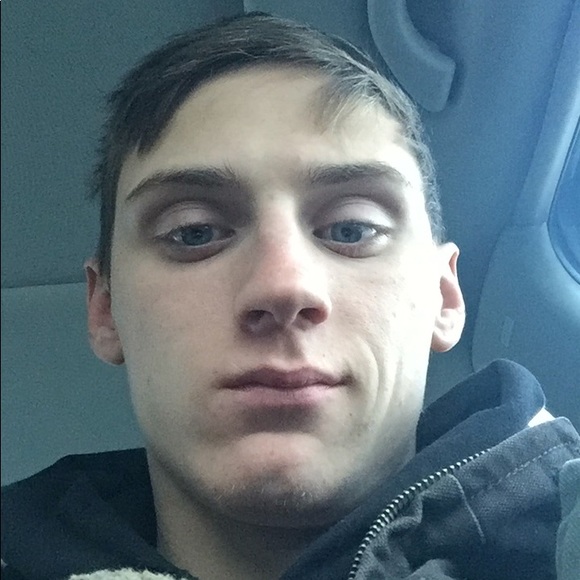 Profile Picture of Charles Walters (@charles1105) on Poshmark