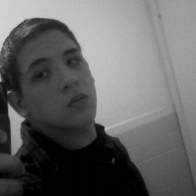Profile Picture of Robert Kulick (@BobbyCudd1eBug) on Twitter