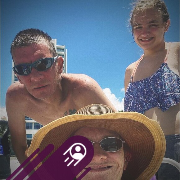 Profile Picture of Nichole Warrender (@nwarrender214) on Poshmark