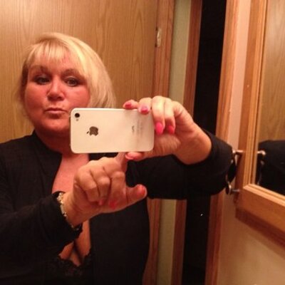 Profile Picture of Robin L Crabtree (@bobbielea60) on Twitter