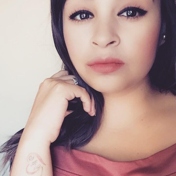 Profile Picture of Marlene Clemente (@marleneclemente) on Poshmark