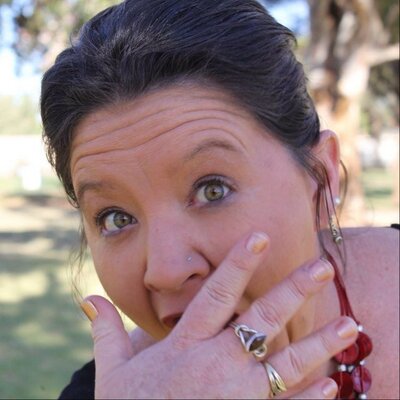 Profile Picture of Anne Louiseon Twitter