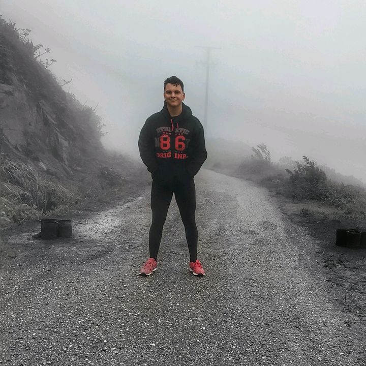 Profile Picture of Alexander Lezama (@alexanderlezama) on Tiktok