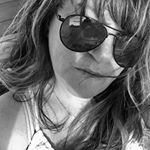 Profile Picture of Karen Bourque (@thelittleyellowfarmhouse) on Instagram