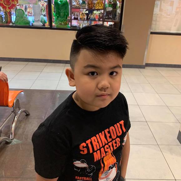 Profile Picture of Phong Huynh (@xpingpong82x) on Poshmark