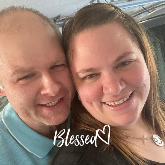Profile Picture of Laurel n kenneth Griggs (@l_griggs) on Poshmark