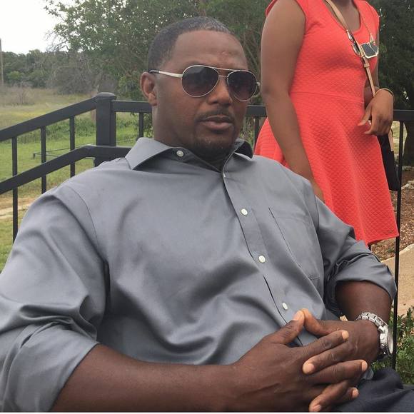 Profile Picture of Tony Calloway sr. (@tonyc73) on Poshmark