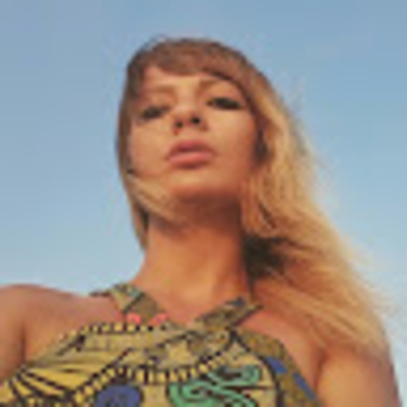 Profile Picture of Dilara Gunes (@dilaragunes) on Poshmark