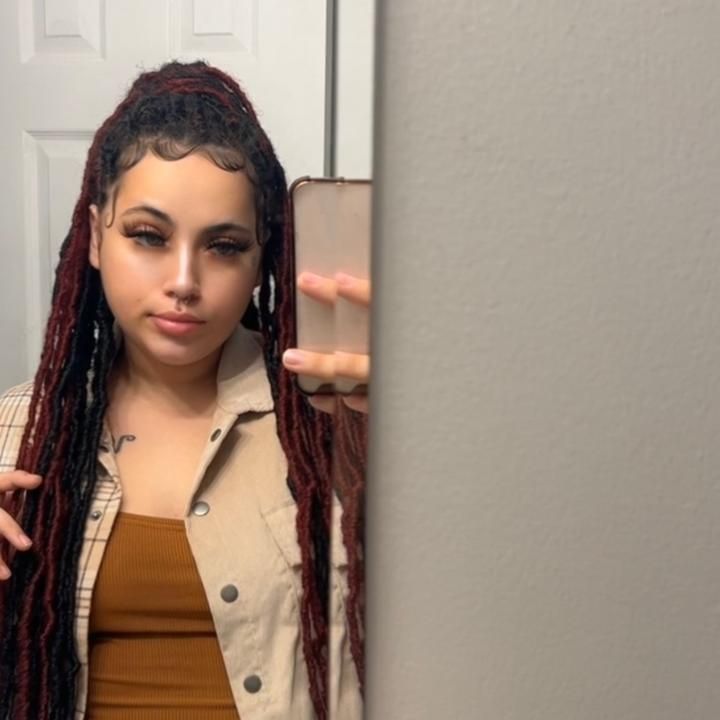 Profile Picture of MicheleSchneider (@micheleschneiderclef) on Tiktok