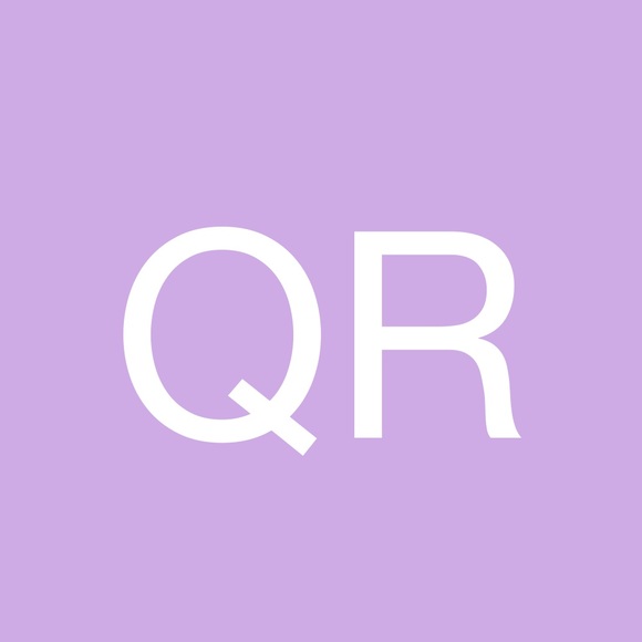 Profile Picture of Quinn Roberta (@damustafa531) on Poshmark