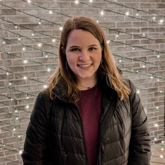 Profile Picture of Elizabeth Gabbert (@egabbert) on Poshmark