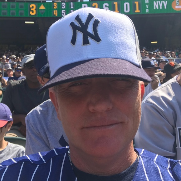 Profile Picture of Kris Wilson (@cooolkris) on Poshmark