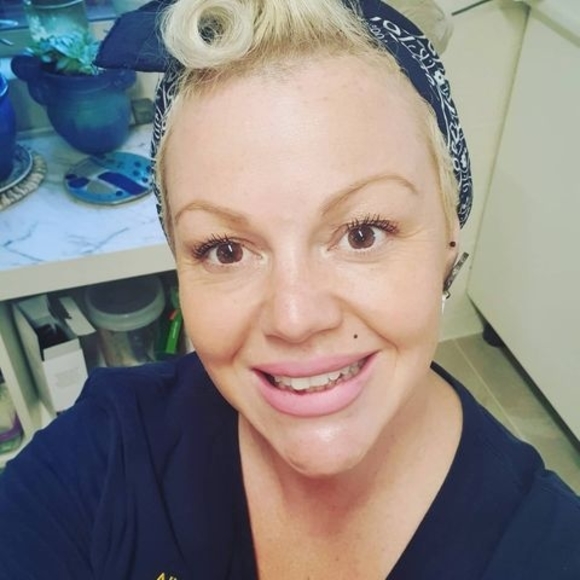 Profile Picture of Shanneen Bagala (@soreillyultimo) on Poshmark