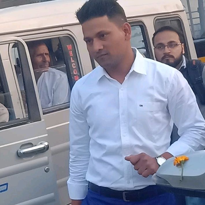 Profile Picture of Ani Malik (@anirudhmalik88) on Tiktok