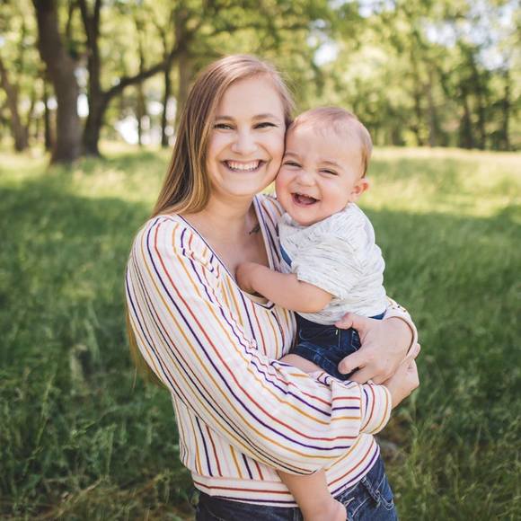 Profile Picture of Haley Costain (@haaaaaals) on Poshmark