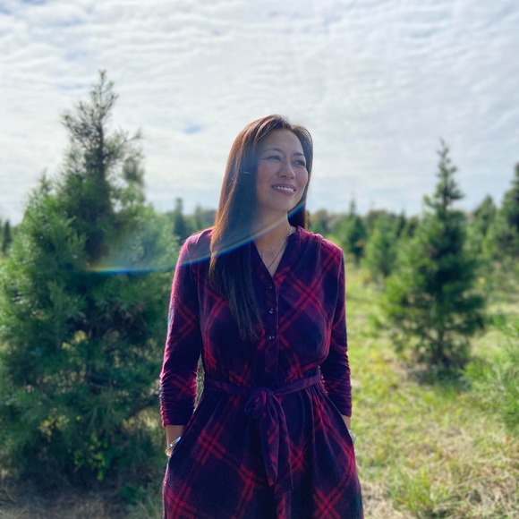 Profile Picture of Loren Reyes (@malor26) on Poshmark