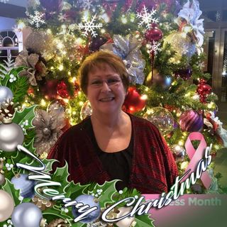 Profile Picture of Roxy Bentley (Roxy Seitz) (@roxy.bentley) on Facebook