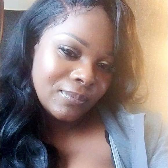 Profile Picture of Lashonda Matthews (@lashondamatt641) on Poshmark