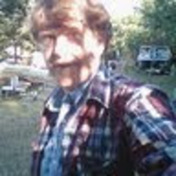 Profile Picture of Alan Mackey (@rv4ala) on Poshmark